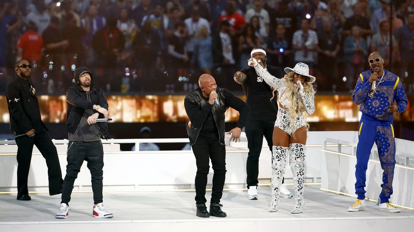 Kendrick Lamar, Eminem, Dr. Dre, 50 Cent, Mary J. Blige und Snoop Dogg beim Super Bowl 2022