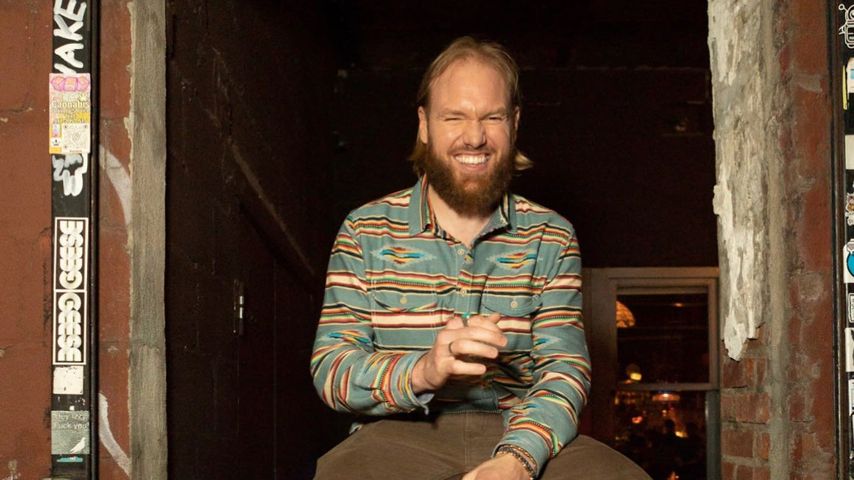 Comedian Kenny DeForest (37) verstirbt nach E-Bike-Unfall
