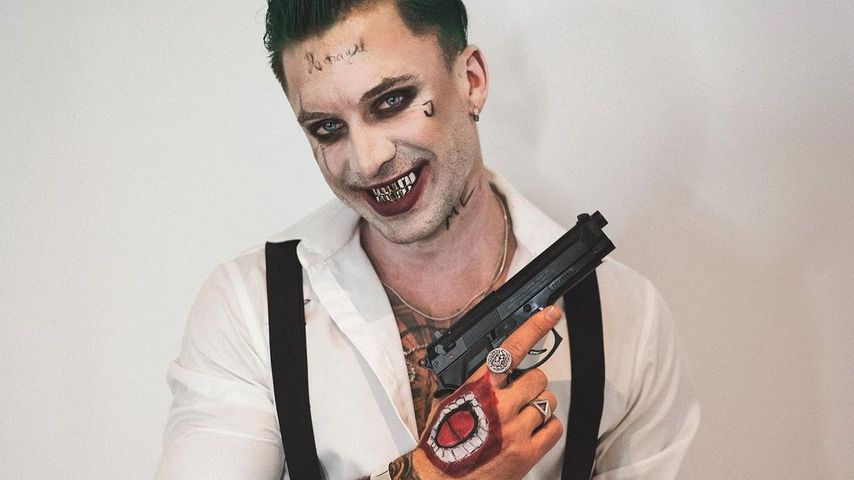 Welcher Bachelorette-Boy hat sich hier als Joker verkleidet?