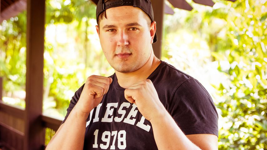 Er hat das Finale von "Kampf der Realitystars" gewonnen!