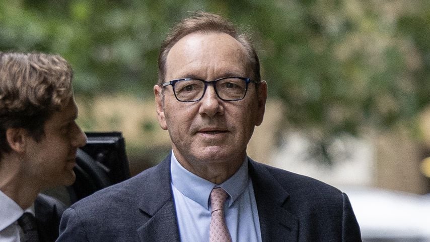 Kevin Spacey auf dem Weg zu einer Gerichtsverhandlung