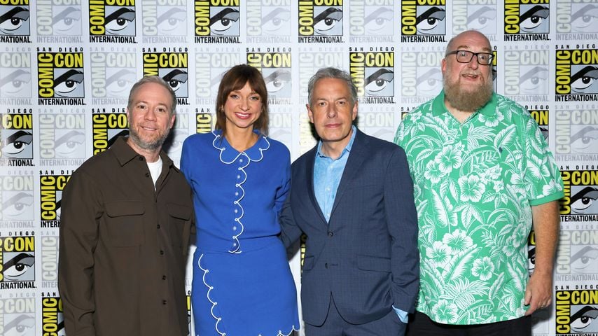 Bei HBO Maxs "Stuart Fails to Save the Universe" auf der SDCC: Kevin Sussman, Lauren Lapkus, John Ross Bowie und Brian Posehn