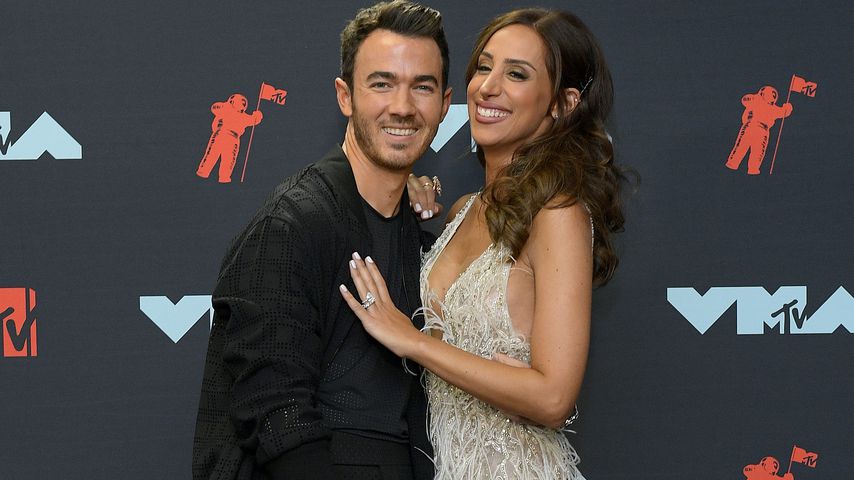 Für seine Frau Danielle: Kevin Jonas zeigt neues Tattoo!