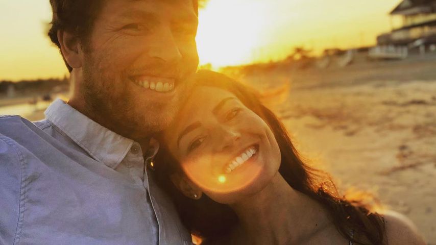 Kevin und Katilyn Pearce am Strand