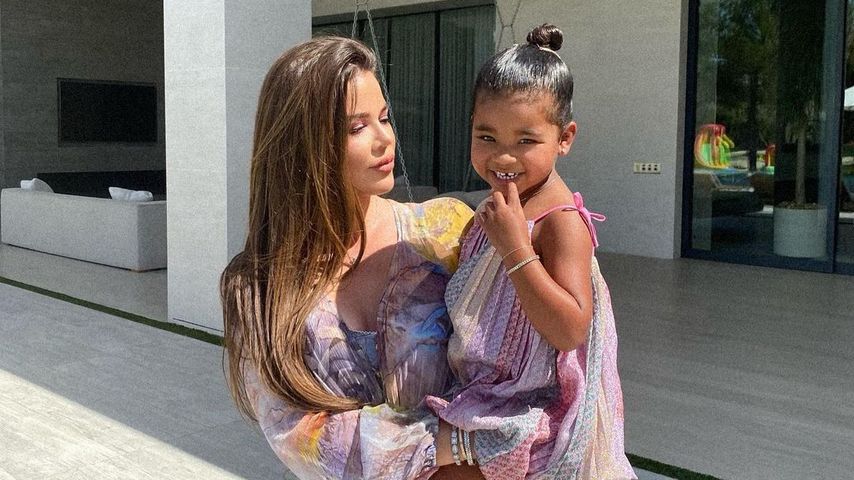 Khloé Kardashian mit Töchterchen True