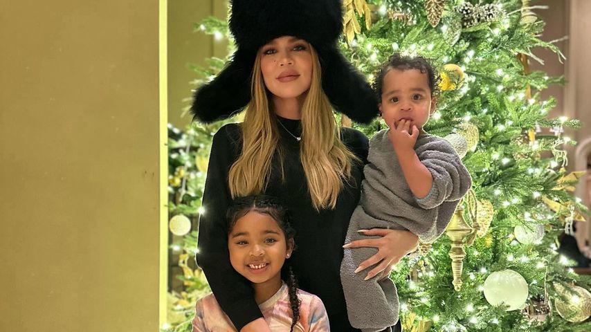 Khloé Kardashian mit ihren Kindern True und Tatum, Januar 2024