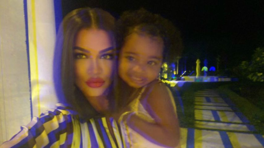 Khloé Kardashian mit ihrer Tochter True