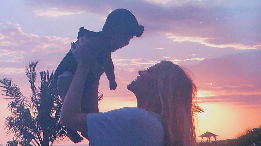 Khloe Kardashian (rechts) und ihre Tochter True Thompson