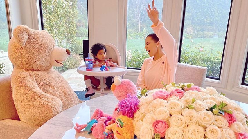 Khloé Kardashian mit ihrer Tochter True