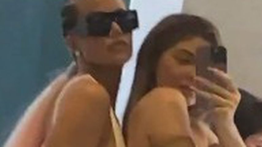 Khloe Kardashian und Kylie Jenner