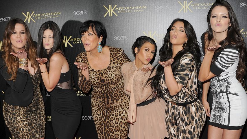 Khloé, Kylie, Kris, Kourtney, Kim und Kendall, 2011