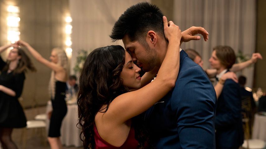 Kiana Madeira und Ross Butler in "Perfect Addiction"