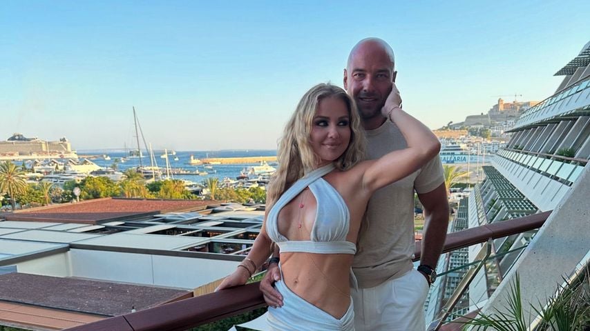 Kim Gloss und ihr Mann Alexander im September 2024 auf Ibiza