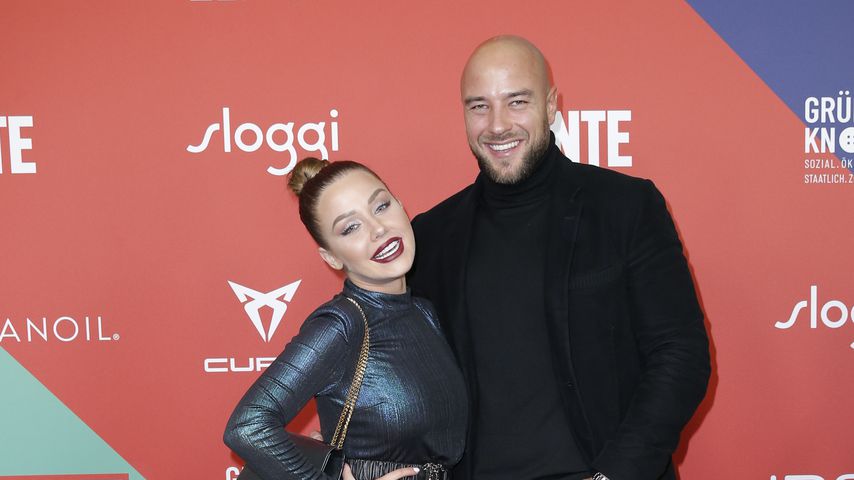 Kim Gloss und ihr Verlobter Alex beim New Faces Award Style