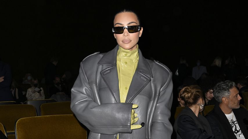 Kim Kardashian auf der Fashion-Show von Prada im Februar 2022