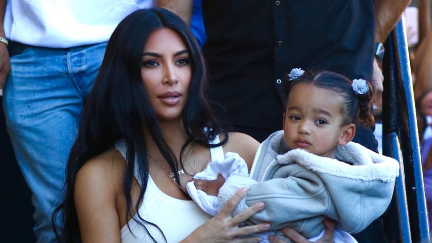 Kim Kardashian mit Chicago West in New York, 2019