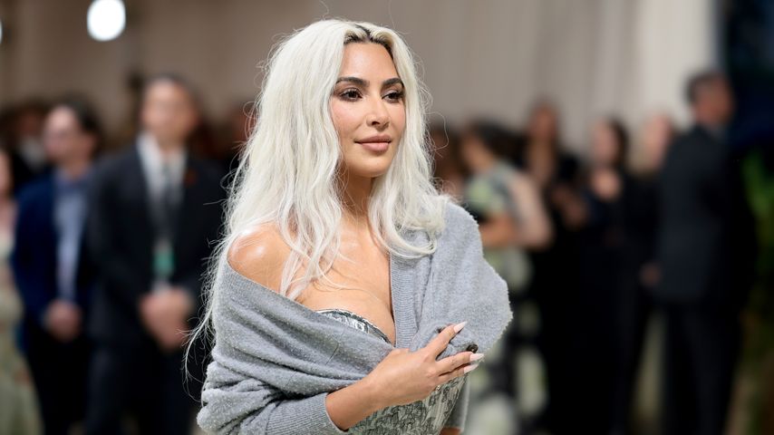 Kim Kardashian balancierte für die Met Gala auf Zehenspitzen