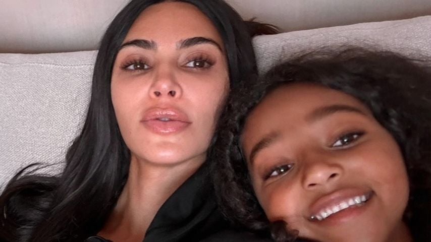 Kim Kardashian verzaubert mit Selfies mit Tochter Chicago