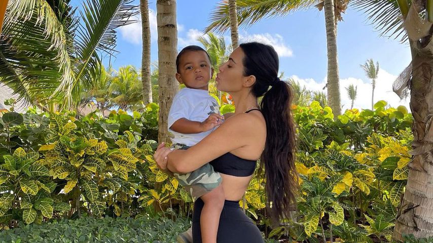 Fans in Aufruhr: Ließ Kim K. ihre Po-Implantate entfernen?
