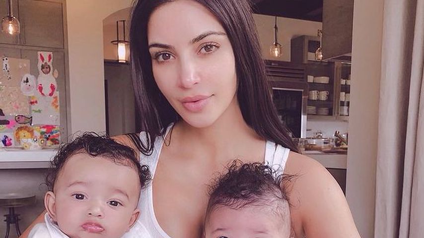 Nach Trennungsgerüchten: Kim K. zeigt sich ganz ohne Make-up