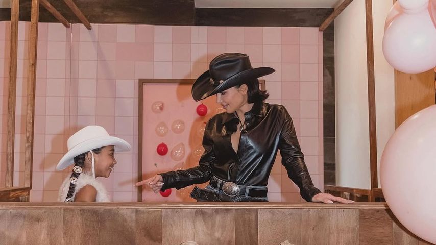 Kim Kardashian teilt weitere Fotos von Chicagos Geburtstag