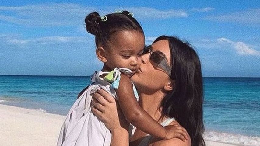 Kim K. teilt süßen Geburtstagspost für Töchterchen Chicago