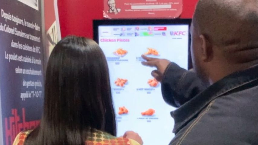 Kim Kardashian und Kanye West bei Kentucky Fried Chicken