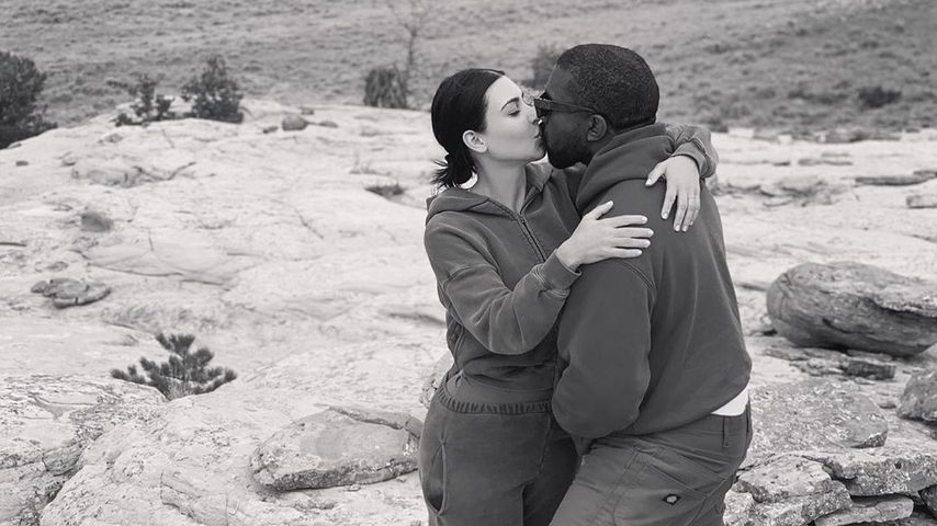 Vier Kids und noch total verliebt: Kim und Kanye knutschen!