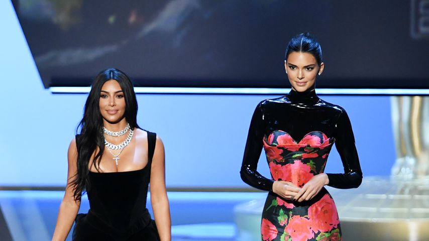 Kim Kardashian und Kendall Jenner bei den Emmy Awards 2019