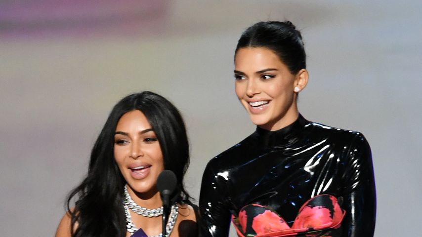 Kim Kardashian und Kendall Jenner bei den Emmys im September 2019