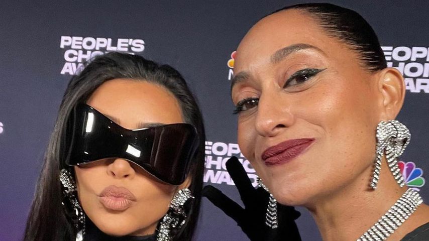 Kim Kardashian und Tracee Ellis Ross im Dezember 2021