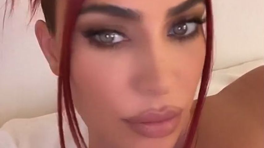 Neuer Look: Kim Kardashian hat sich ihre Haare rot gefärbt