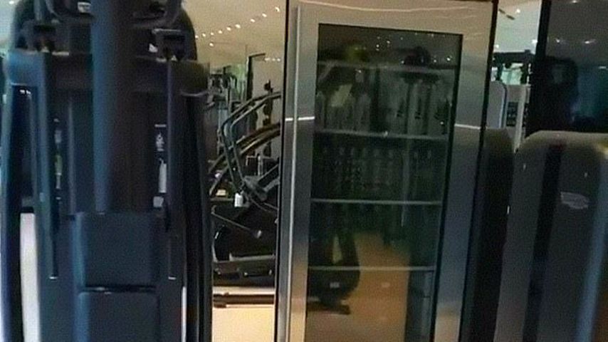 Kim Kardashians Kühlschrank im Fitnessraum