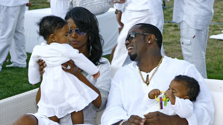 Kim Porter und P. Diddy mit ihren Töchtern