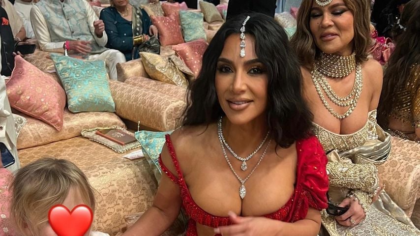 Foto ohne Filter: Fans verspotten Kim und Khloé Kardashian