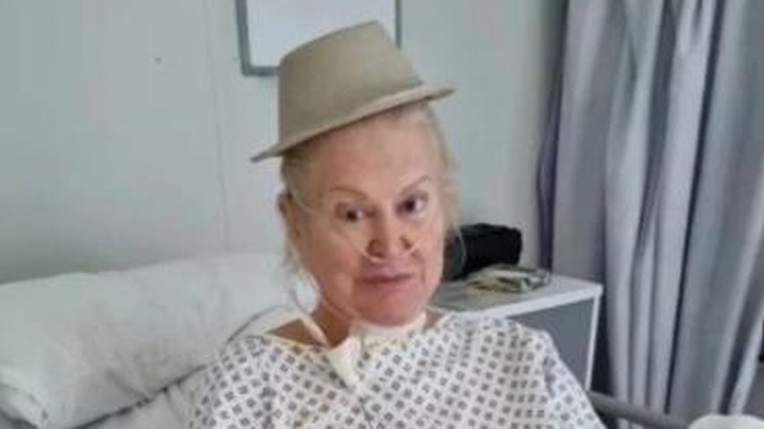 Kim Woodburn im August 2022 im Krankenhaus