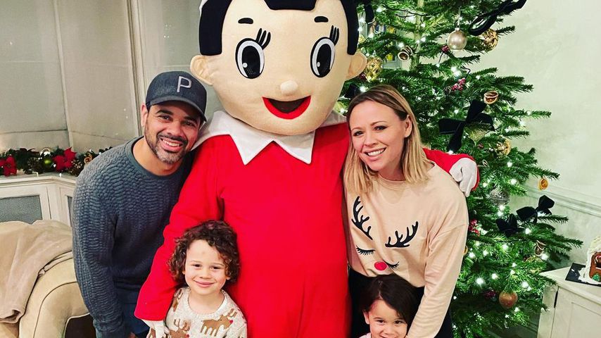 Kimberley Walsh mit ihrem Mann Justin und ihren Kindern Bobby und Cole