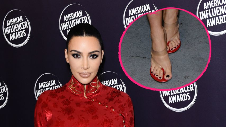 Photoshop-Fail? Oder hat Kim Kardashian echt sechs Zehen?