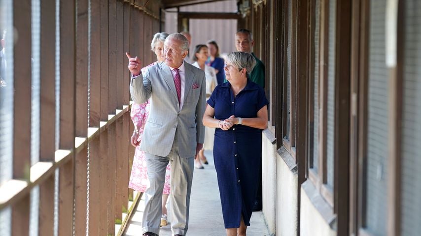 König Charles III. besucht die Animal and Plant Health Agency in York
