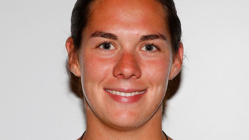 Sportlerin Kira Walkenhorst muss ihre Drillinge adoptieren!
