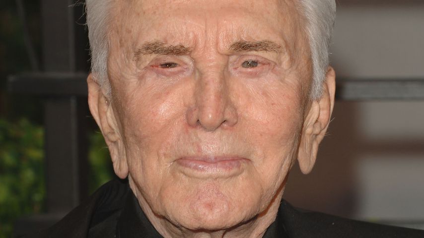 Schwerer Vorwurf: Kirk Douglas soll Frau missbraucht haben