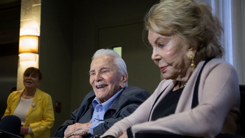 Kirk Douglas (102) und Frau Anne (100): So begann ihre Liebe