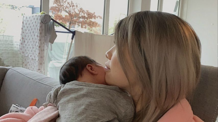 Kisu mit ihrer Tochter, November 2019