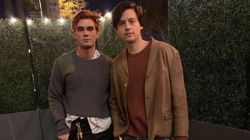 KJ Apa und Cole Sprouse im Dezember 2019