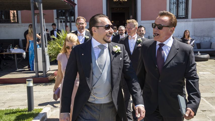 Klemens Hallmann und Arnold Schwarzenegger bei Klemens und Barbaras Hochzeit 2019