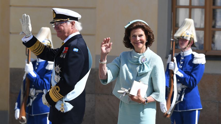 König Carl Gustaf XVI. und Königin Silvia von Schweden bei Prinz Julians Taufe