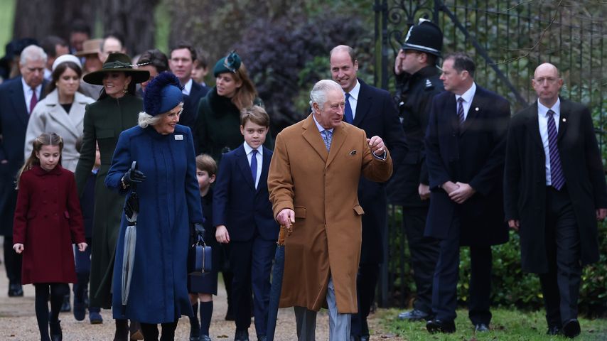 König Charles und seine Familie in Sandringham, Weihnachten 2022