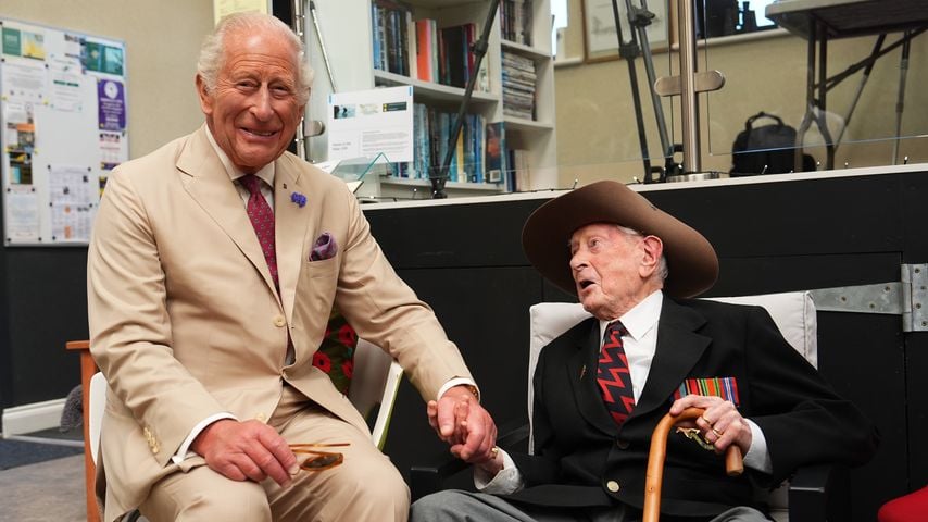 König Charles teilt herzerwärmenden Moment mit 104-Jährigem