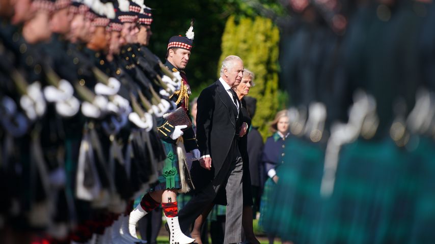 Trauerzug zum Gottesdienst: König Charles III. wirkt gefasst