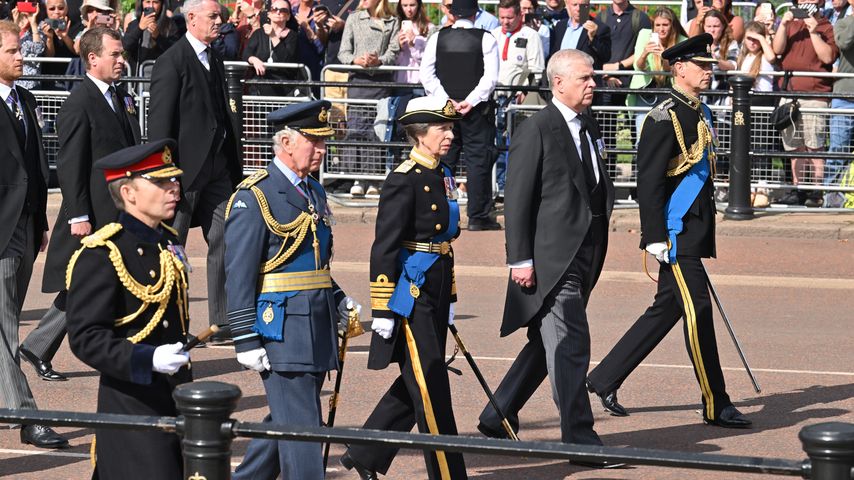König Charles III., Prinzessin Anne, Prinz Andrew und Prinz Edward